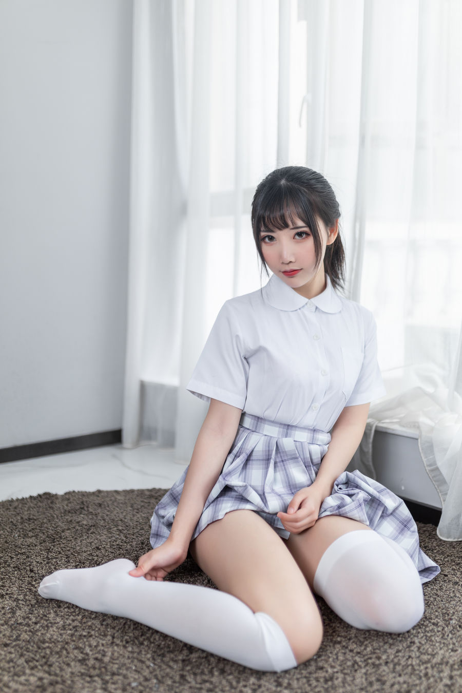 [面饼仙儿] 人气Coser 制服少女