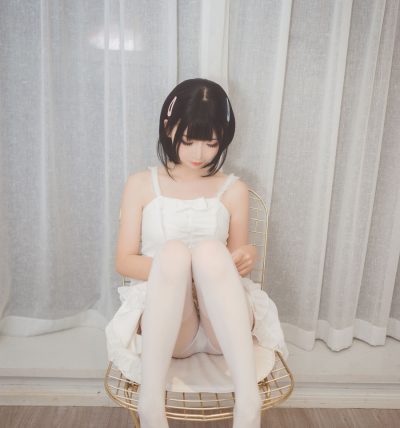[面饼仙儿] 人气Coser 白色空间