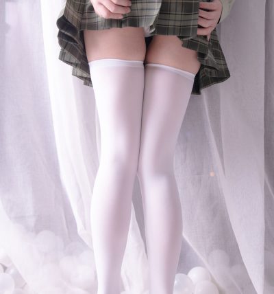 [面饼仙儿] 人气Coser 纯腿福利
