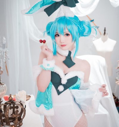 [面饼仙儿] 人气Coser 初音兔女郎