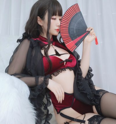[Silver白银] 人气Coser 红丝绒旗袍
