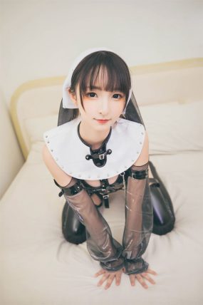 神楽坂真冬 苦行修女《許しの日》