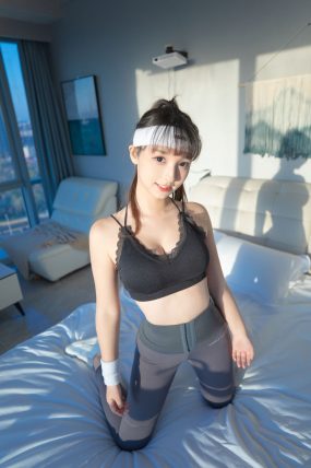 神楽坂真冬 健身少女《温度の香り》