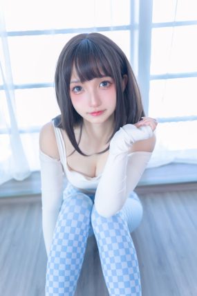 神楽坂真冬 蓝白格