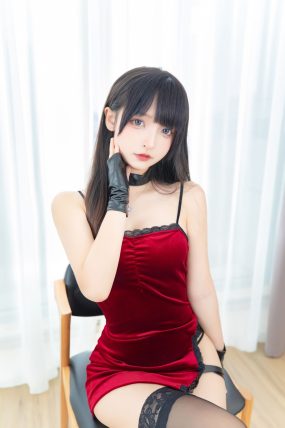 神楽坂真冬 男爵夫人