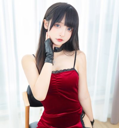 神楽坂真冬 男爵夫人